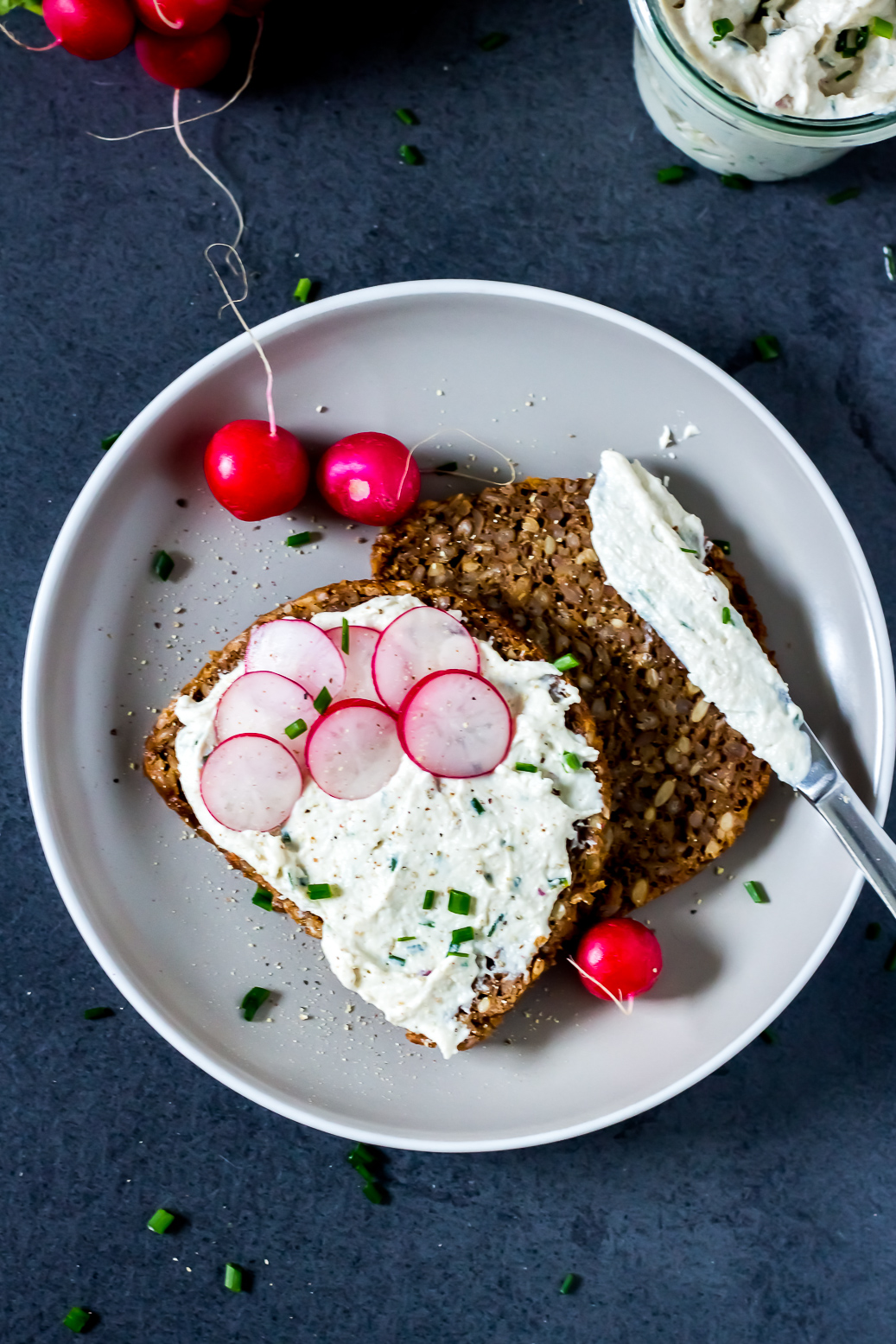 vegan cream cheese made with cashews #vegancheese
