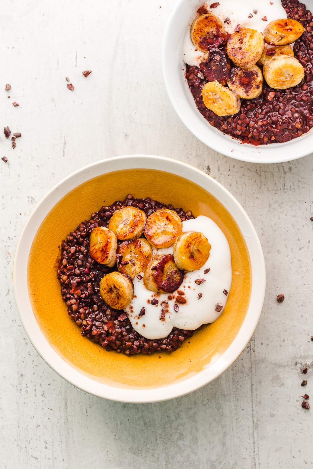 Easy & Healthy Chocolate-Buckwheat Porridge with Caramelized Bananas #vegan #breakfast #glutenfree