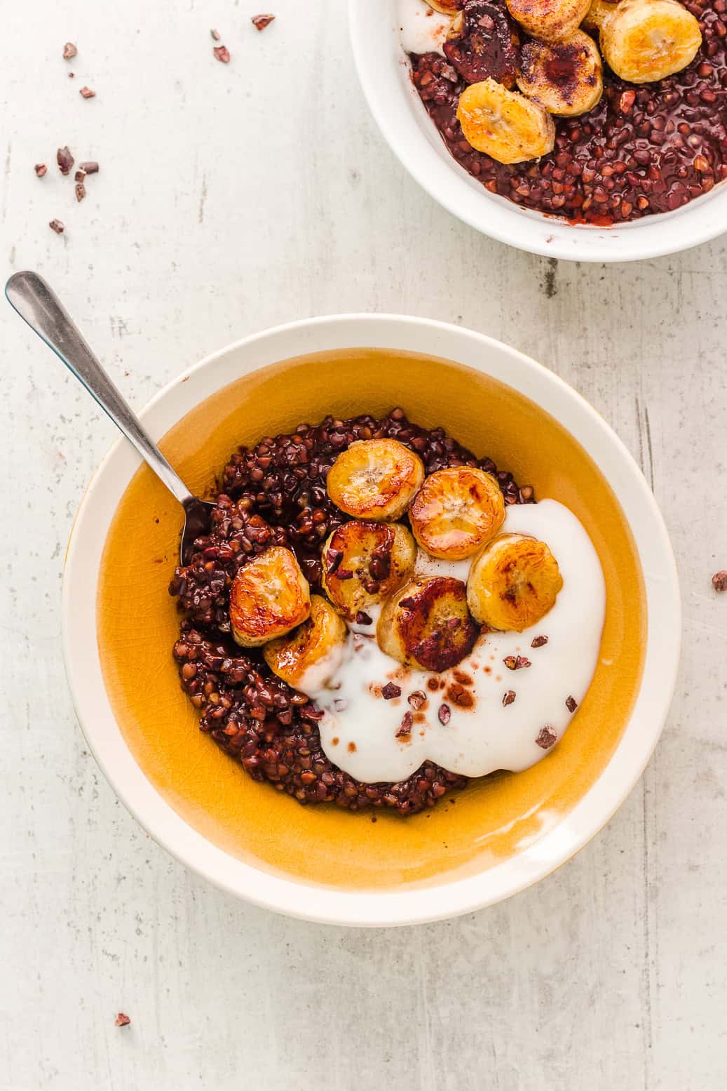 Easy & Healthy Chocolate-Buckwheat Porridge with Caramelized Bananas #vegan #breakfast #glutenfree