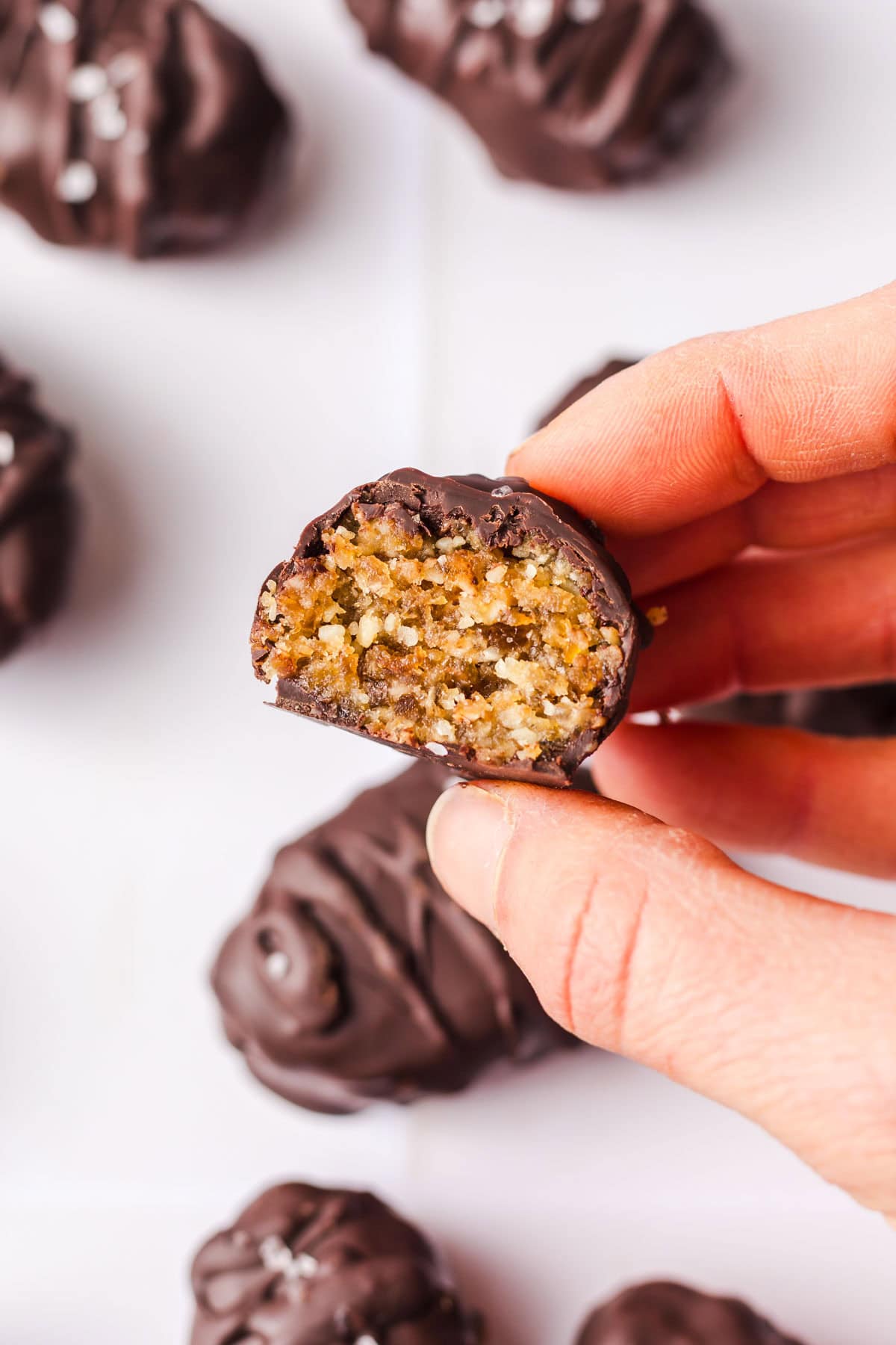 vegan chocolate date caramel bites