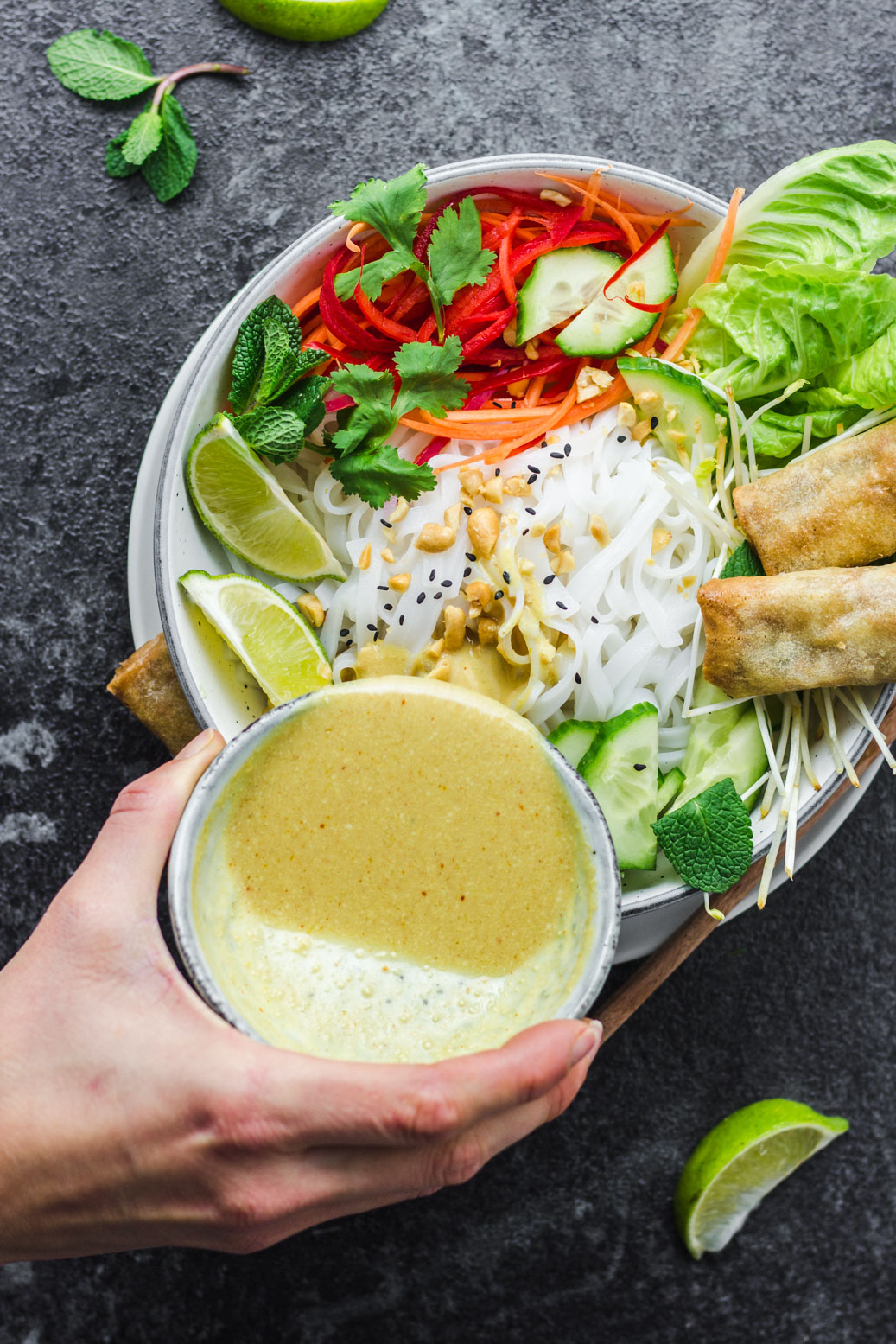 Asian Noodle-Bowl with yellow Currysauce #vegan #glutenfree #oilfree