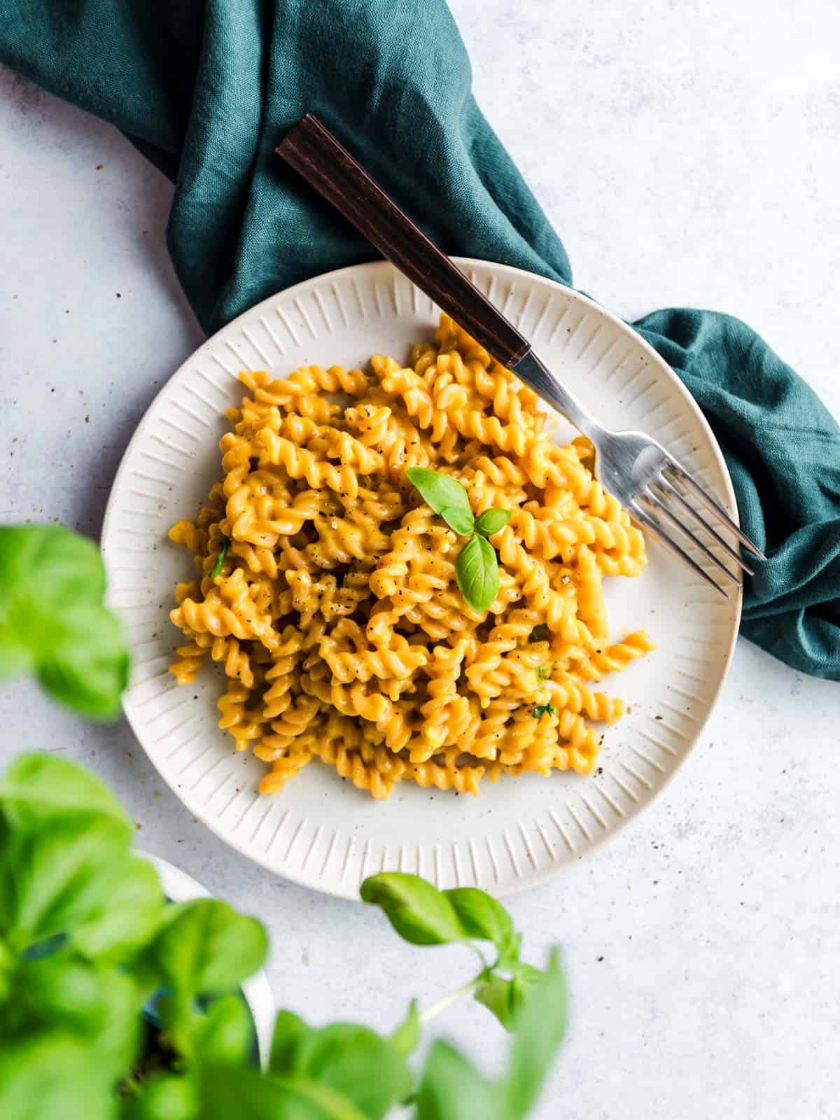 healthy vegan mac'n cheese