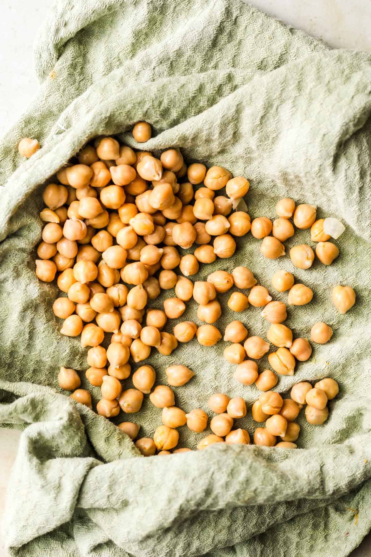drying chickpeas with towel