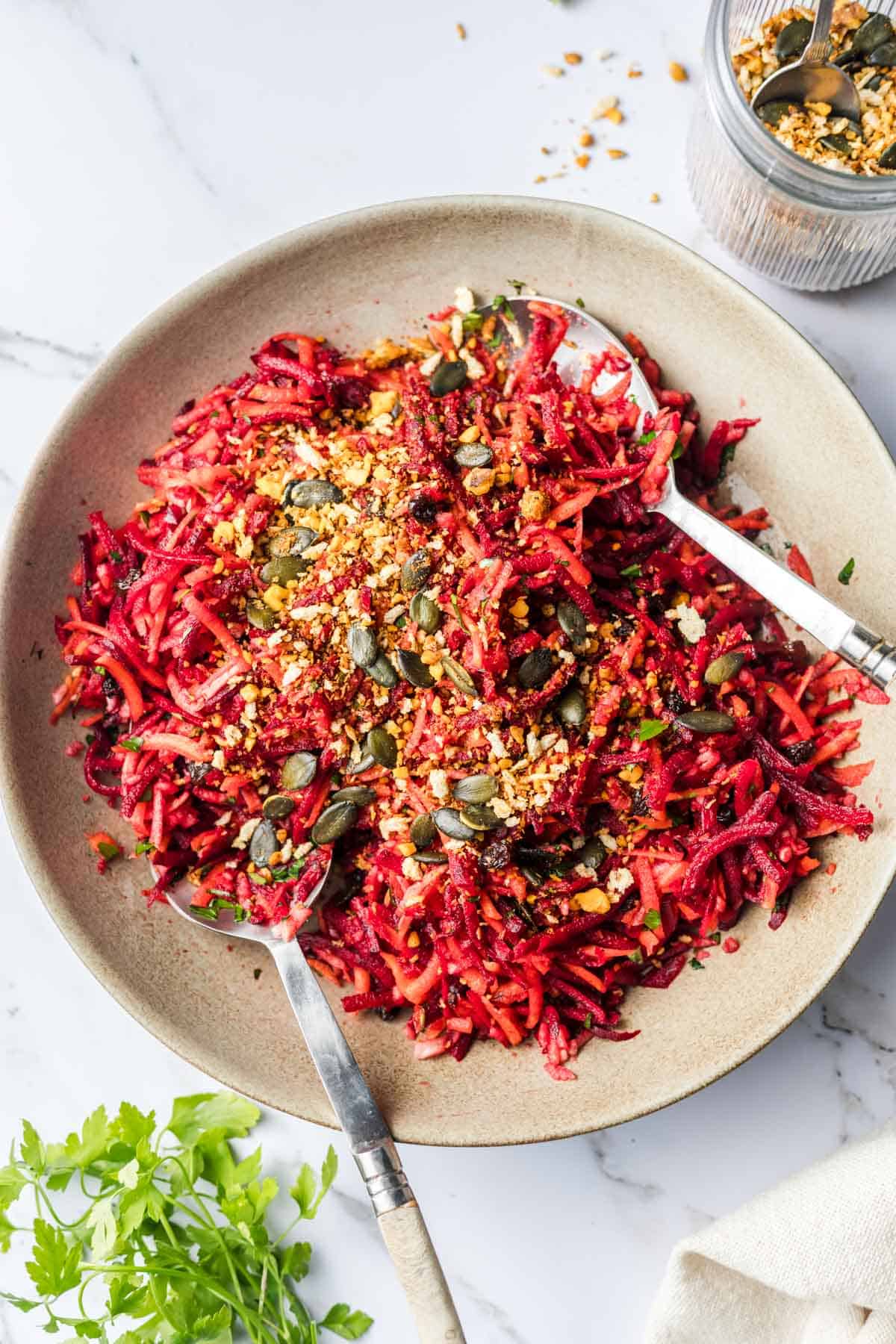 vegetarian raw beetroot salad without oil