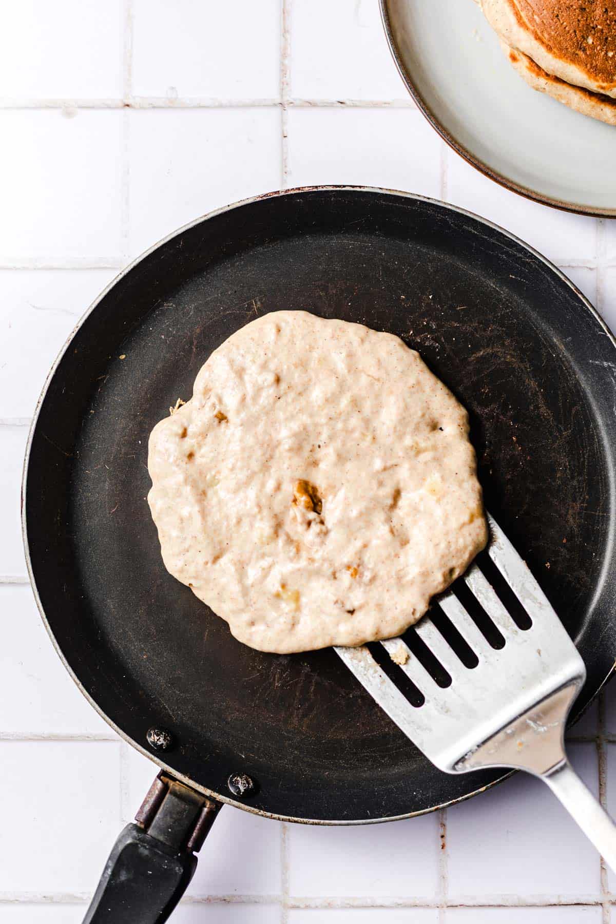 making vegan pancakes non-stick pan