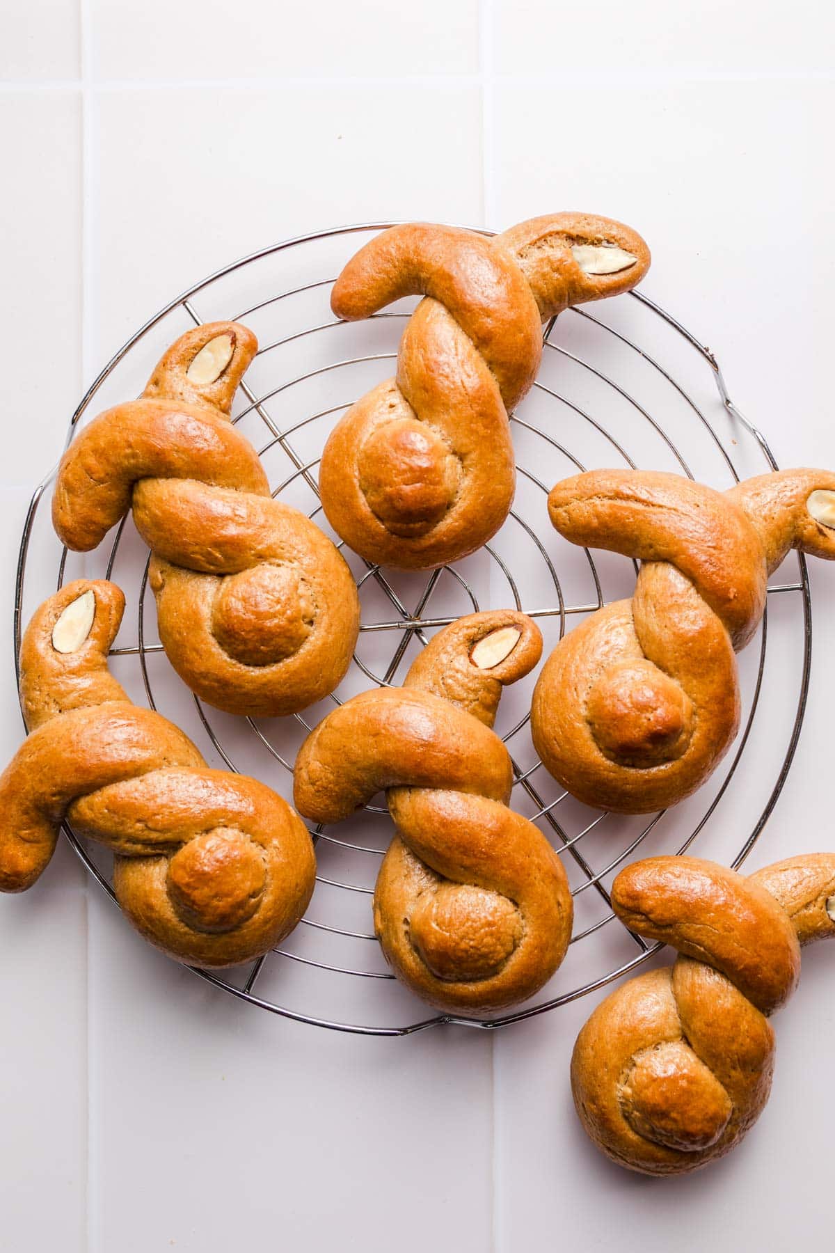 wholesome vegan easter bunny rolls