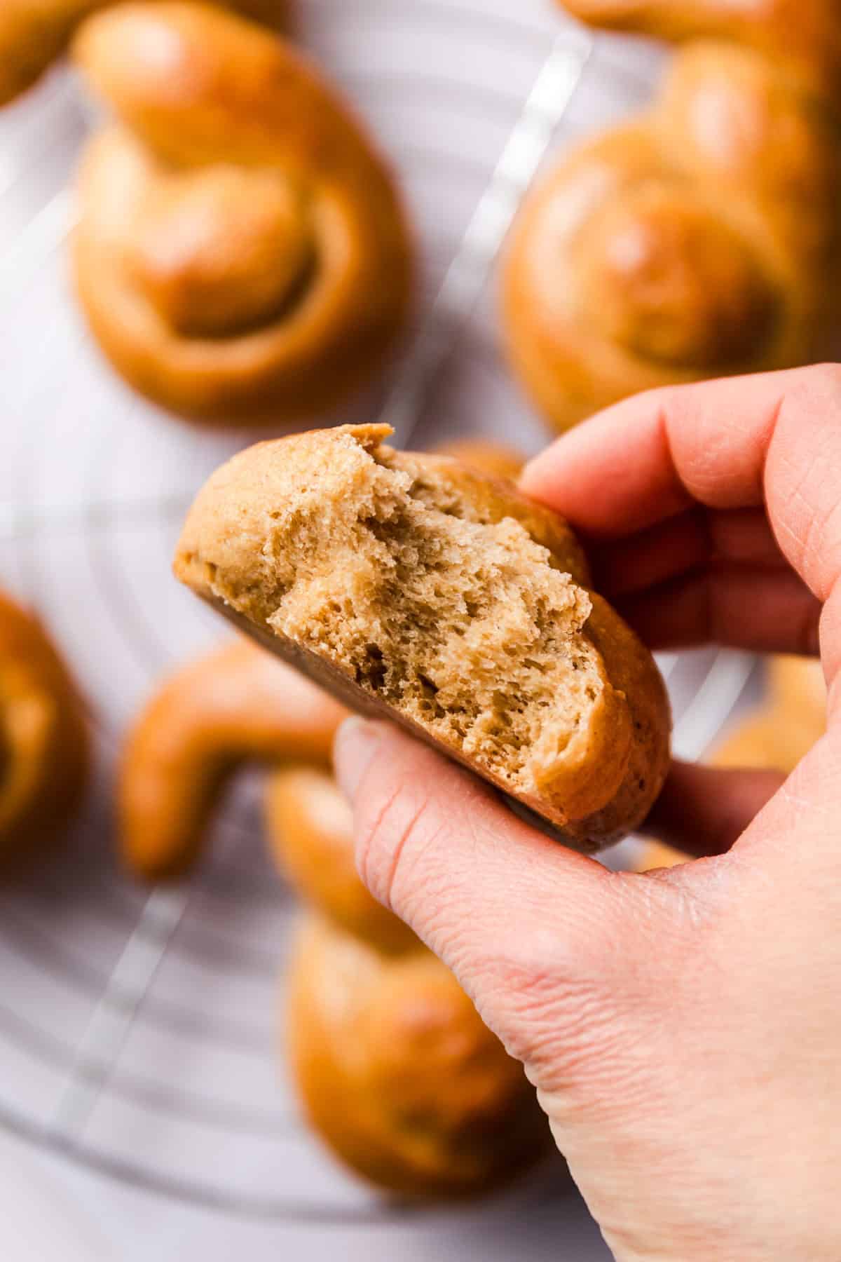 fluffy vegan sweet buns