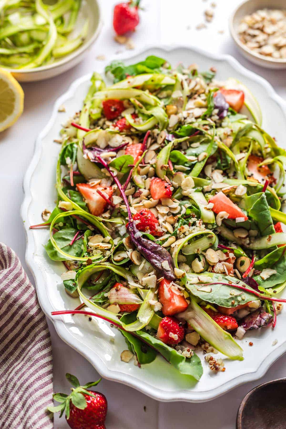 spring salad asparagus and quinoa