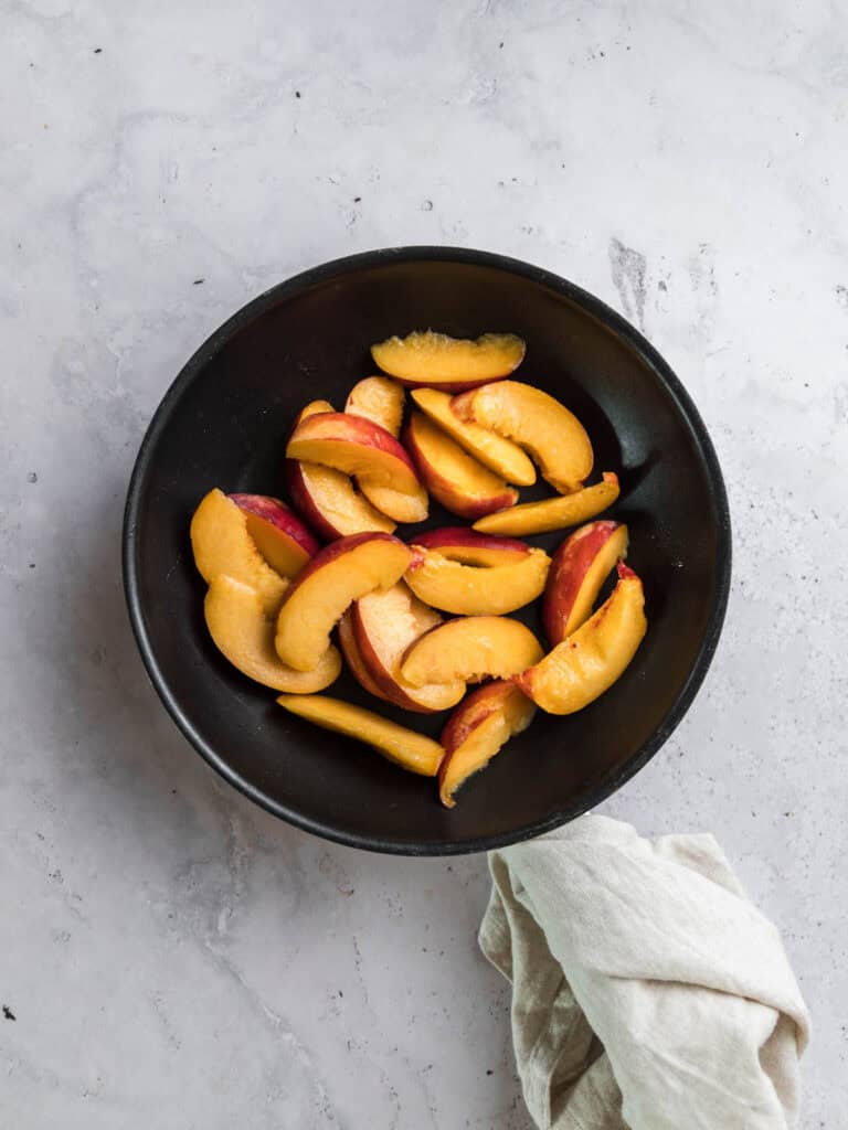 sliced nectarines
