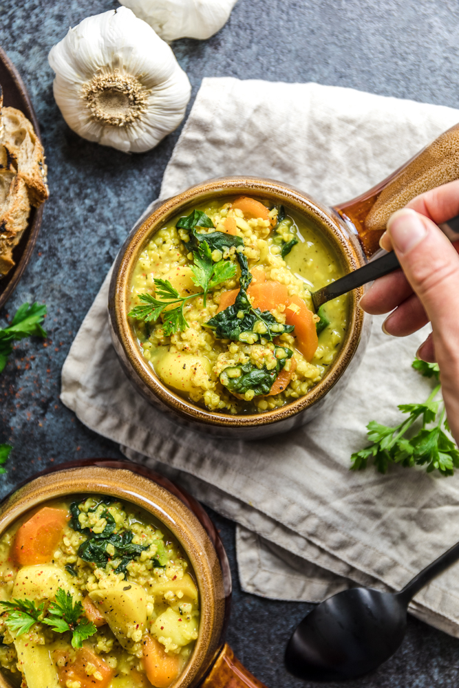 Bulgur stew with golden beet