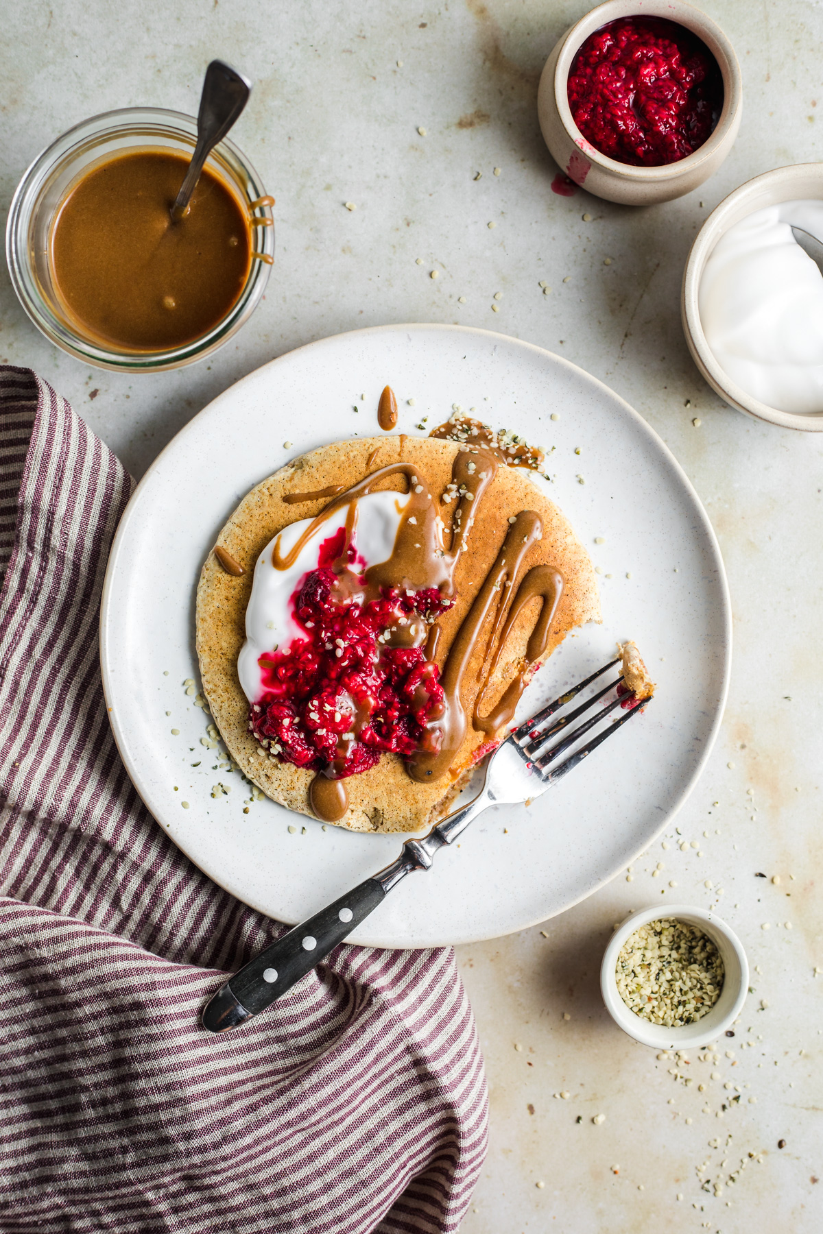 vegan 3-ingredient caramel sauce