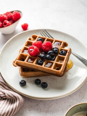 simple vegan waffles maple syrup