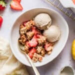 Vegan sugar-free strawberry rhubarb crisp