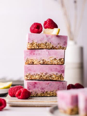 Vegan frozen yogurt bars with raspberries and lemon