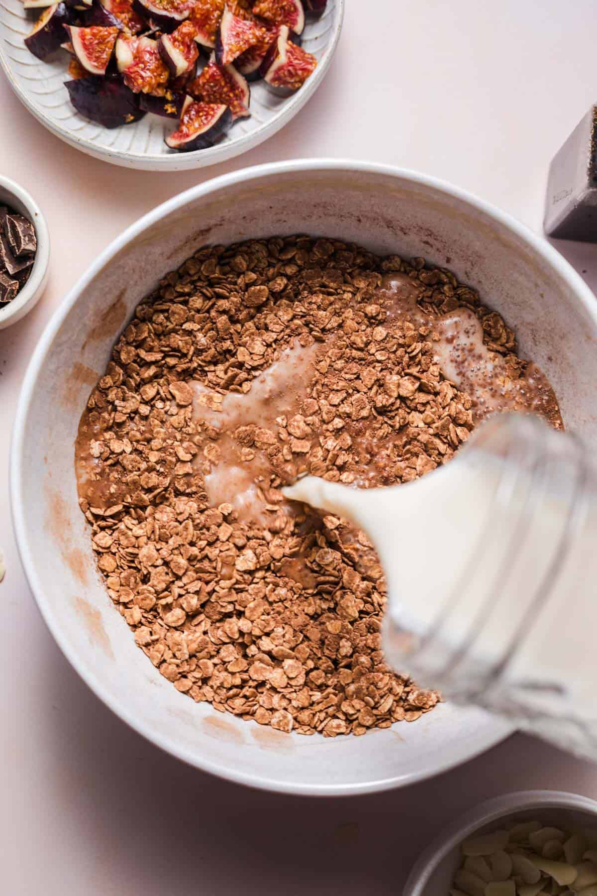 zubereitung schoko porridge mit mandelmilch