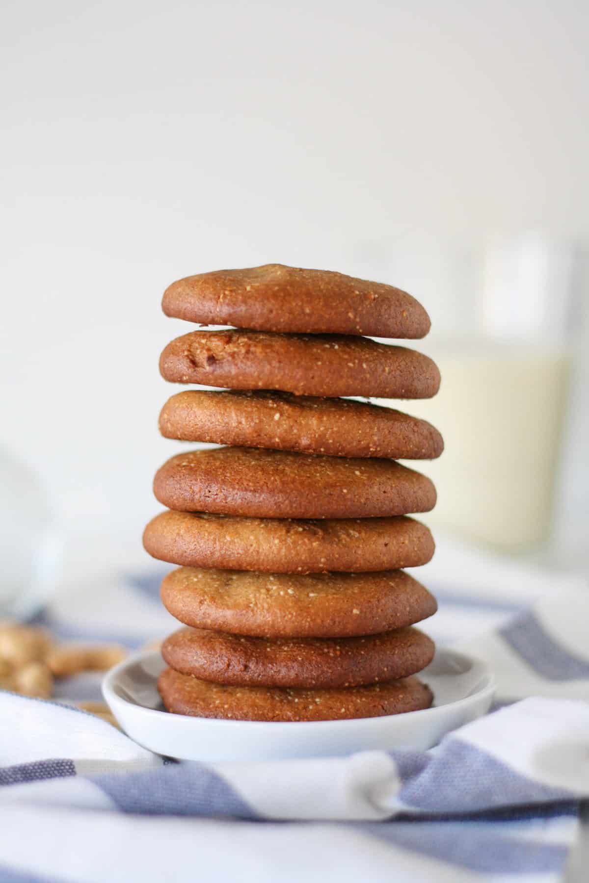 Erdnuss-Schoko Eiscreme Sandwich2 vegane erdnusskekse glutenfrei