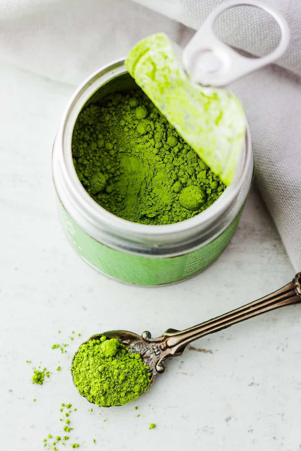 Avocadocreme Dessert mit Matcha #vegan #avocado #dessert