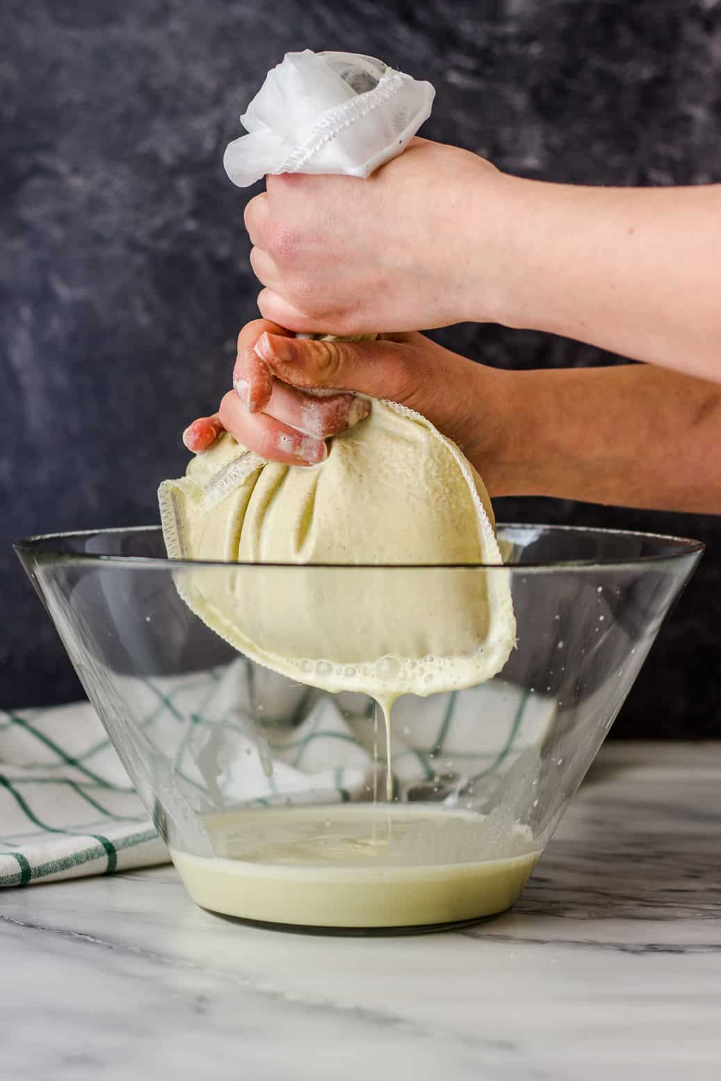 Selbstgemachte Pistazienmilch #vegan#pistazien#selbstgemacht