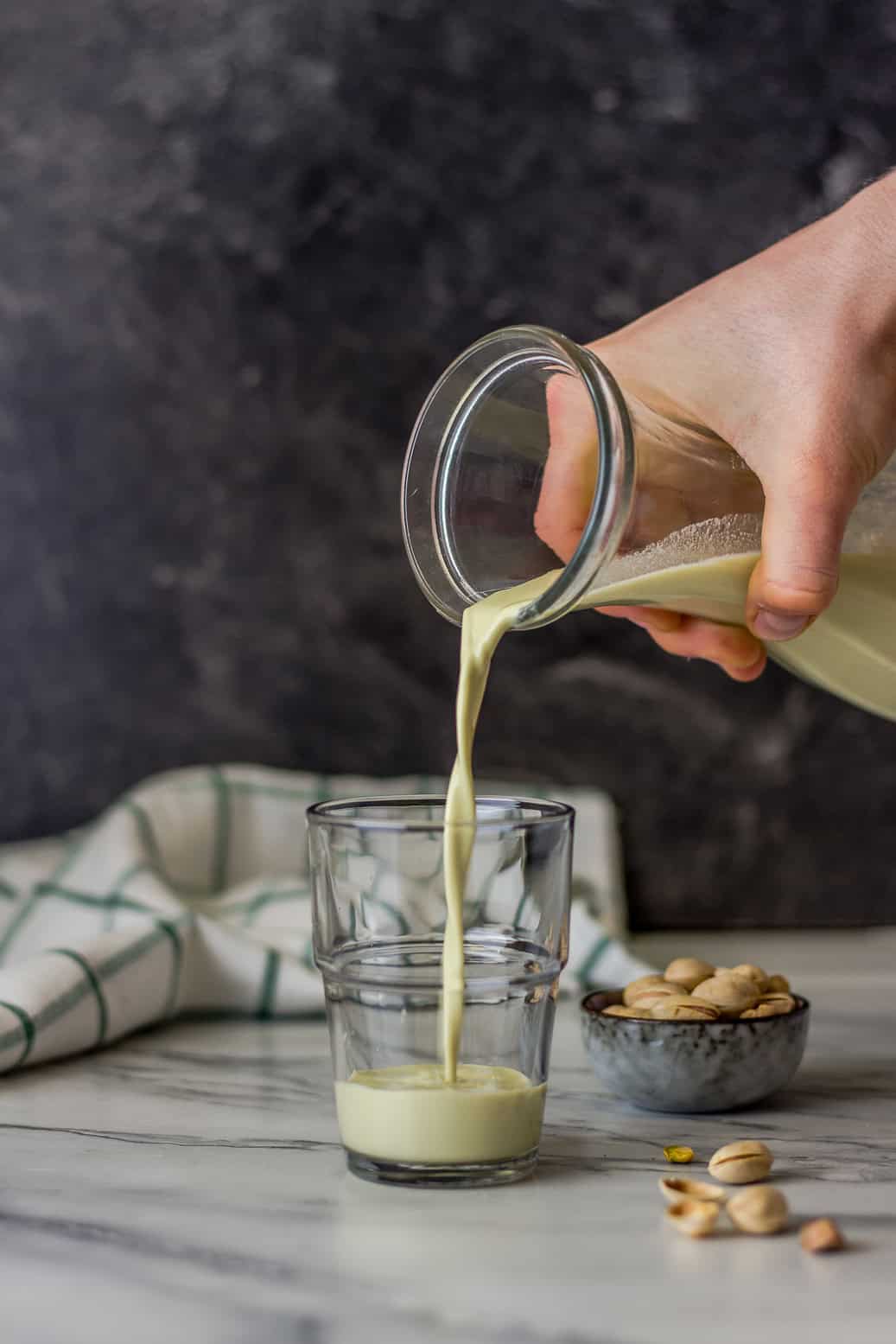 Selbstgemachte Pistazienmilch #vegan#pistazien#selbstgemacht