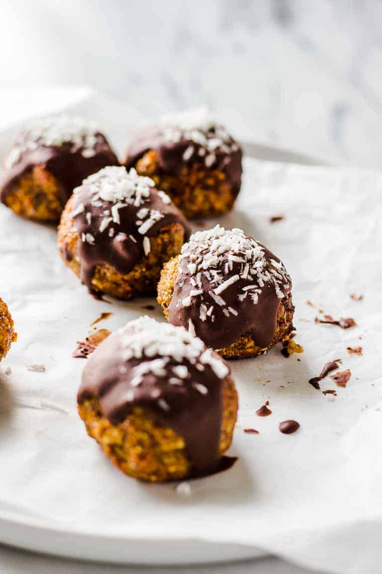 Süße Karotten-Nuss-Bällchen #vegan#gesund#Schokolade#Snack