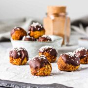 Süße Karotten-Nuss-Bällchen #vegan#gesund#Schokolade#Snack
