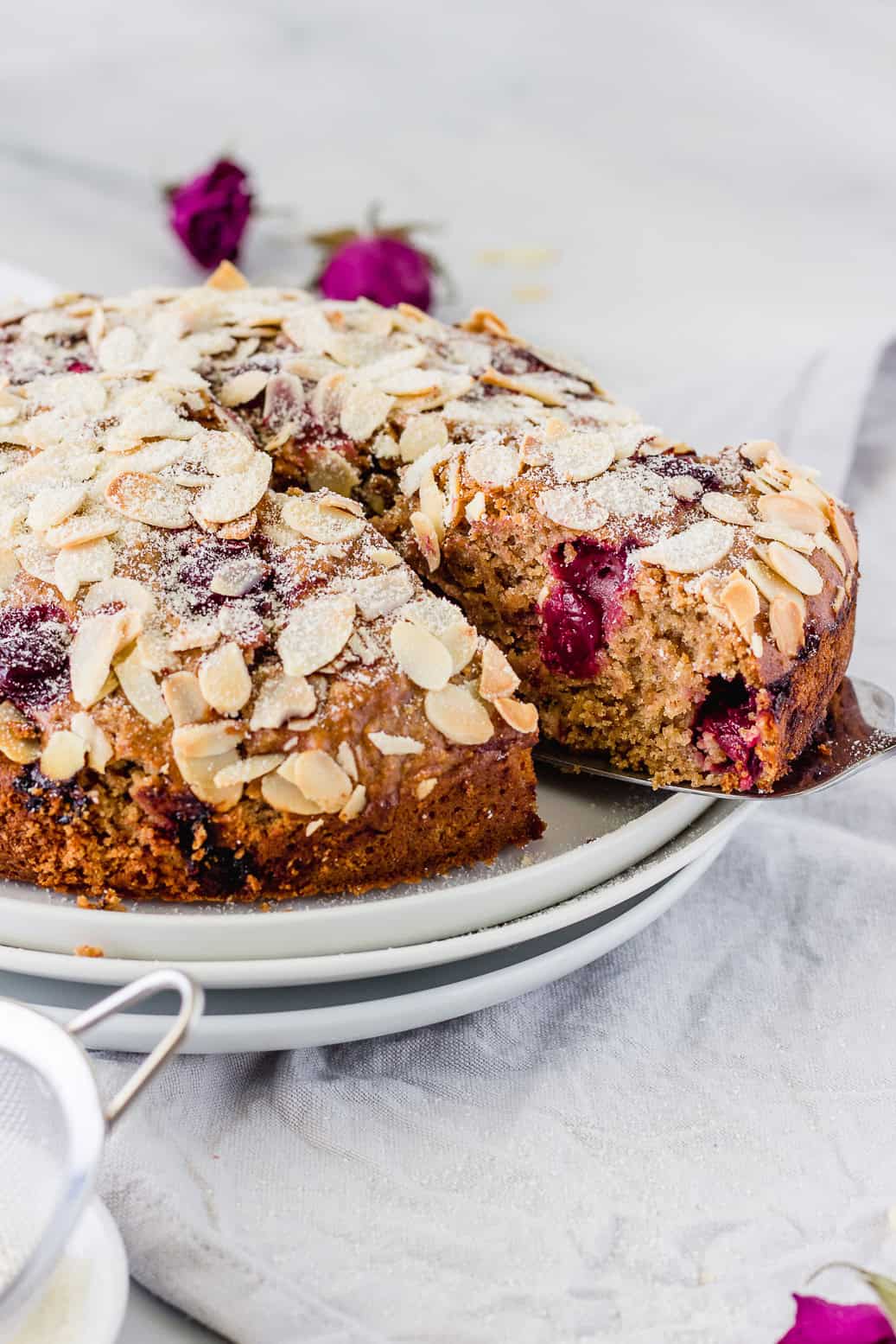 Veganer Kirsch-Mandelkuchen #vegan#Backen#Kuchen#Kirschen