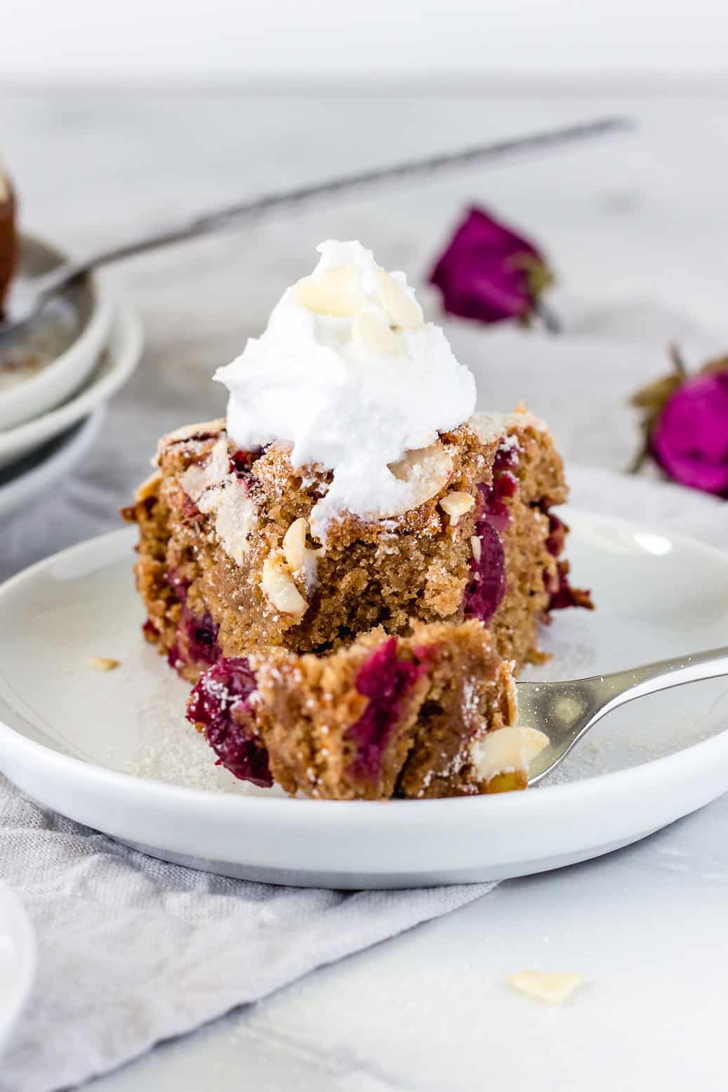 Veganer Kirsch-Mandelkuchen #vegan#Backen#Kuchen#Kirschen