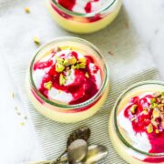 Veganes Zitronen-Dessert mit Kokossahne und Himbeersauce #vegan#Dessert#glutenfre