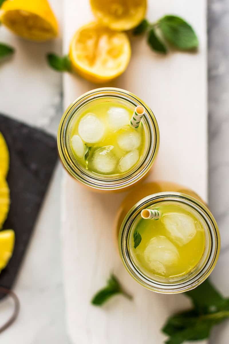 Erfrischende Ingwer-Ananas Schorle #gingerpeople #Schorle #vegan