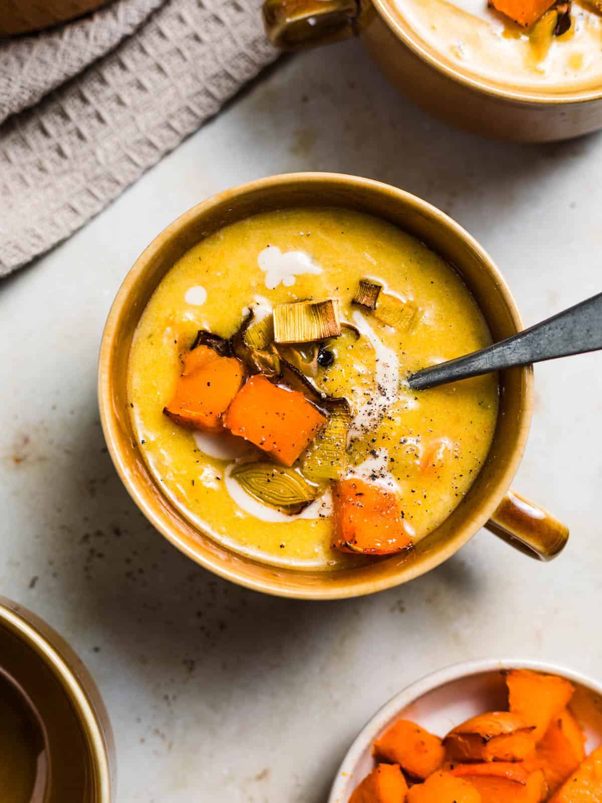 vegane kartoffelsuppe mit kürbis