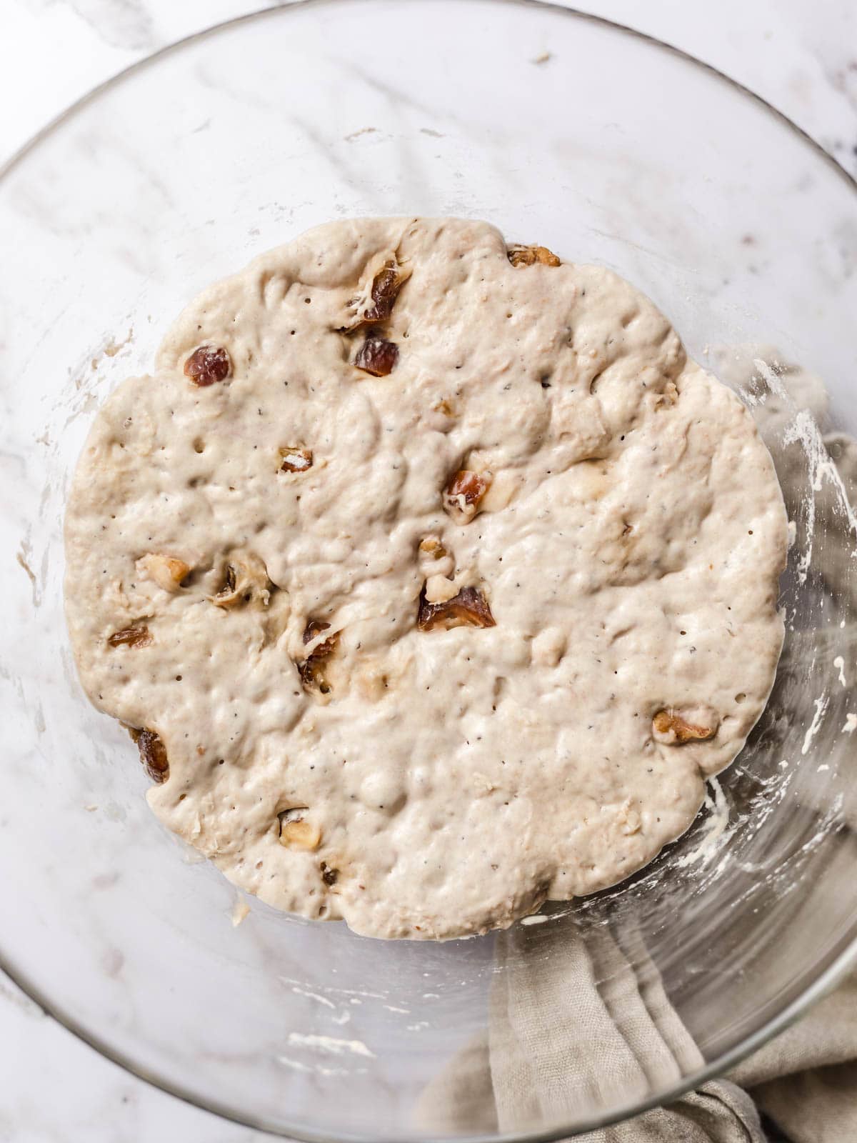 aufgegangener hefeteig für brot