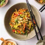 asiatische nudelpfanne vegan