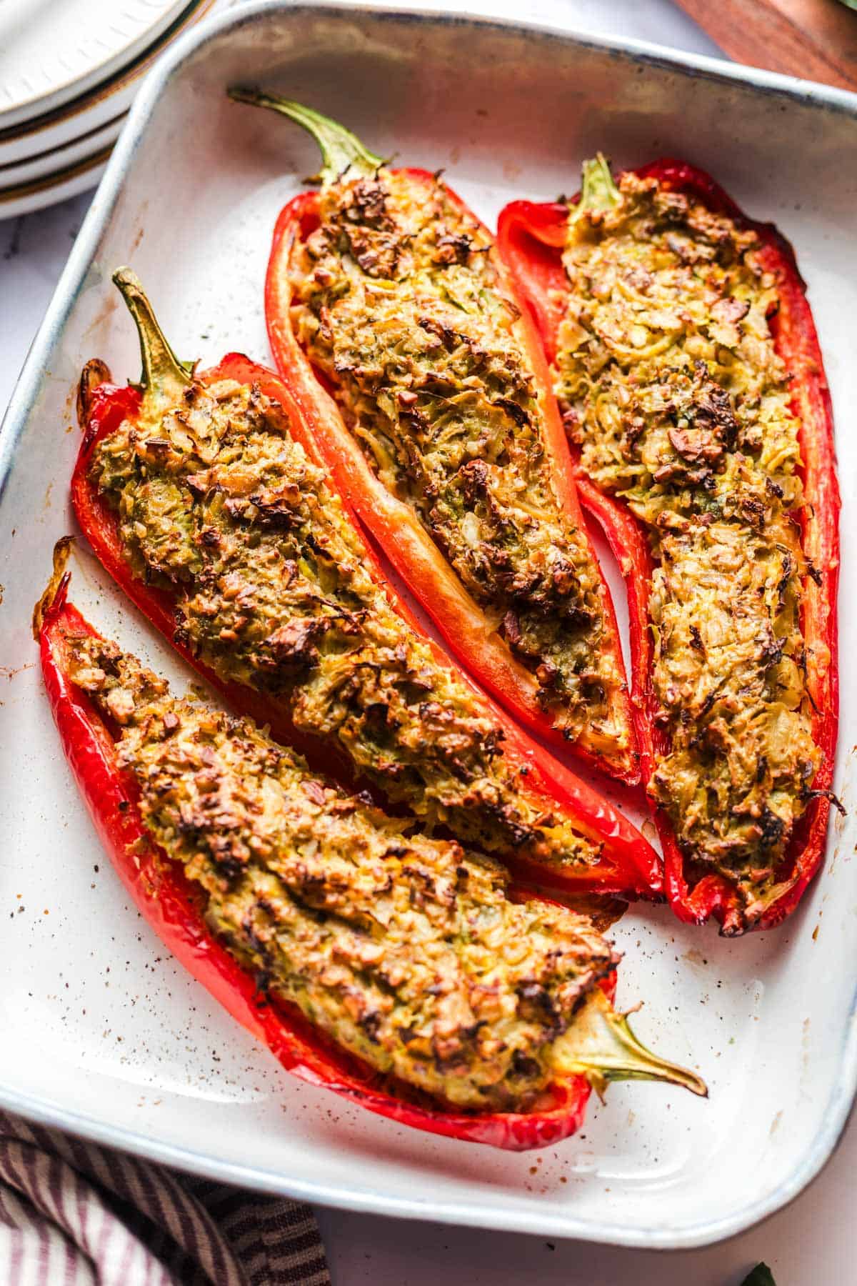 gebackene paprika mit nussfüllung