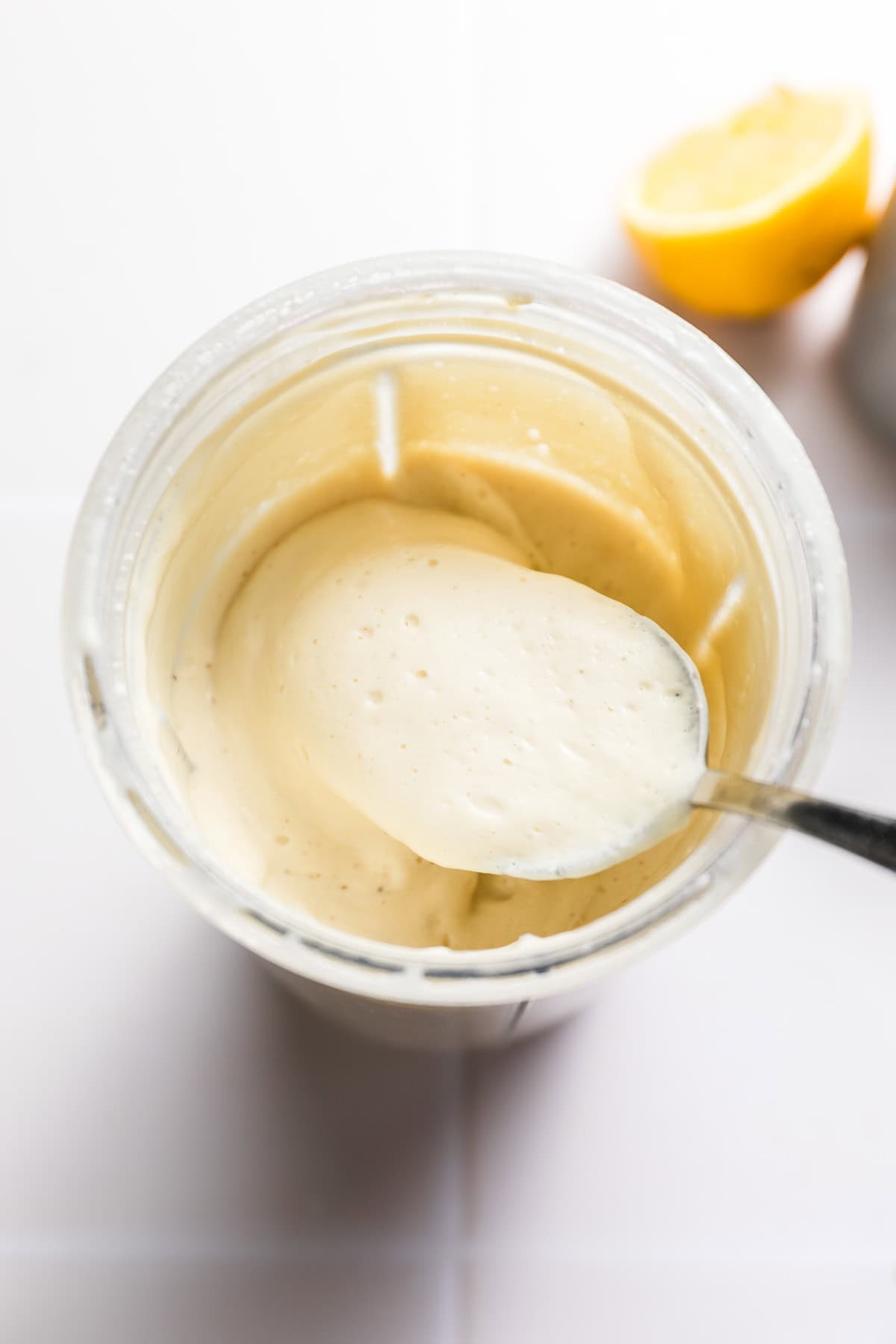 vegane seidentofu mayo aus dem mixer