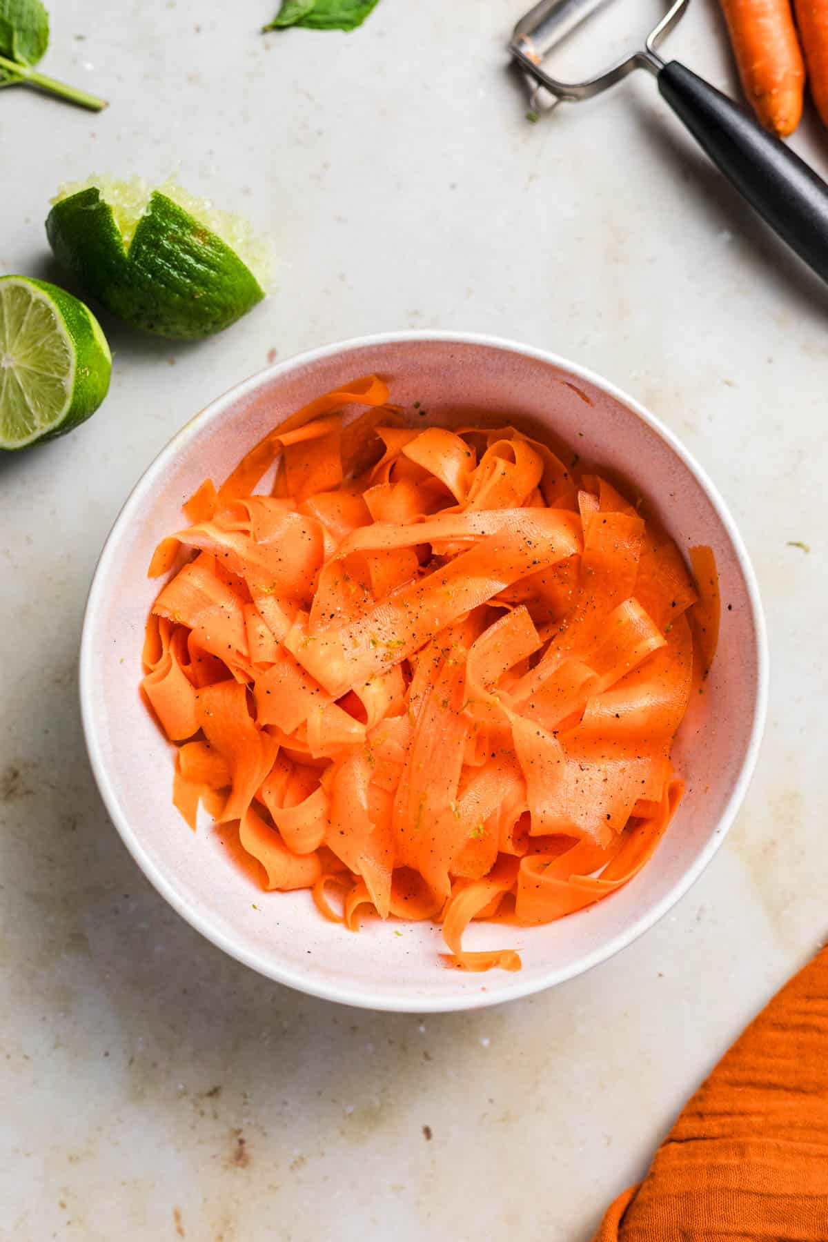 schneller karotten salat mit limette