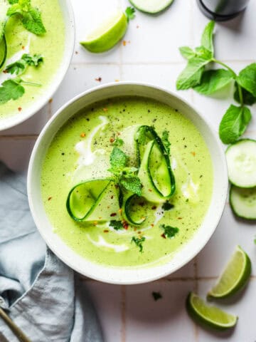 vegane grüne gurken suppe