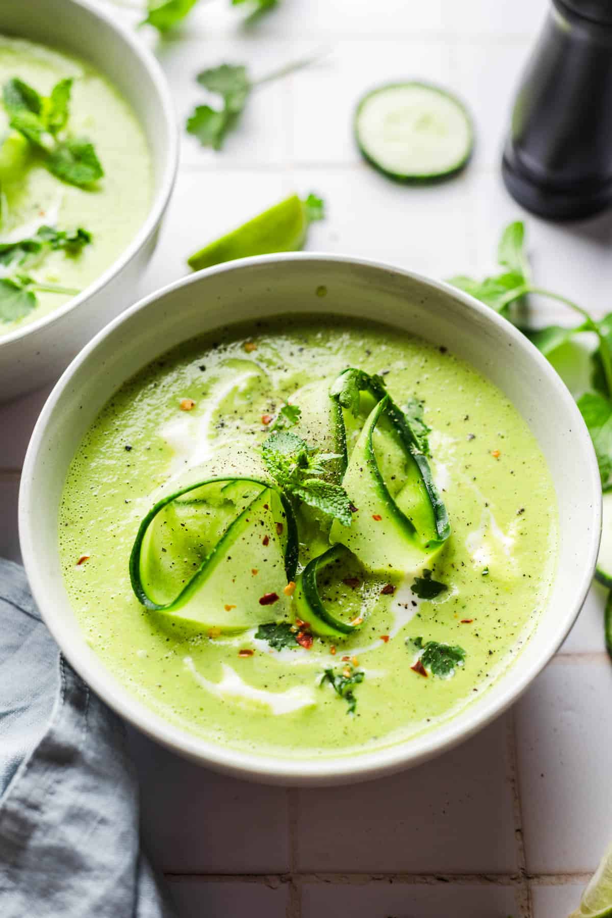 cremige vegane gazpacho gurkensuppe