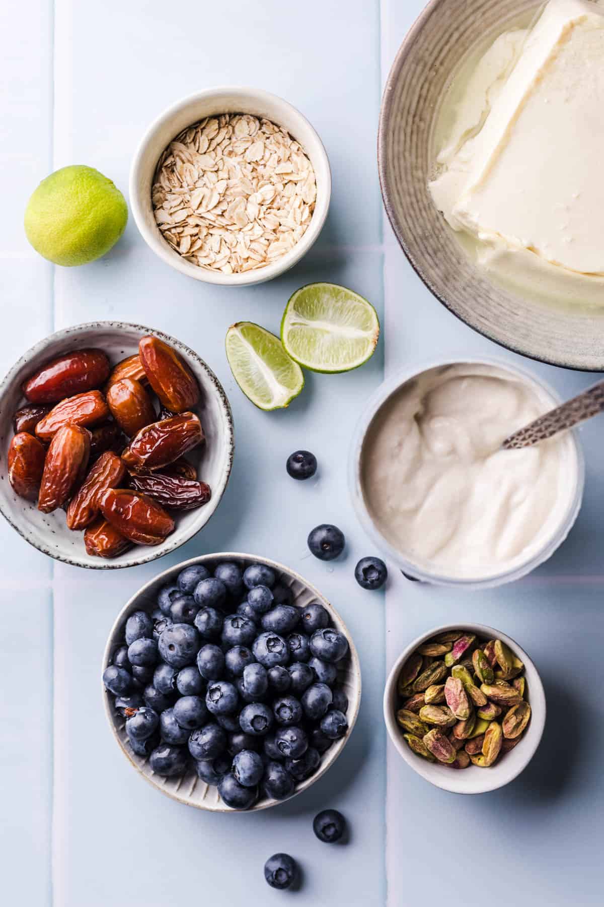 zutaten für seidentofu skyr cheesecake vegan mit heidelbeeren