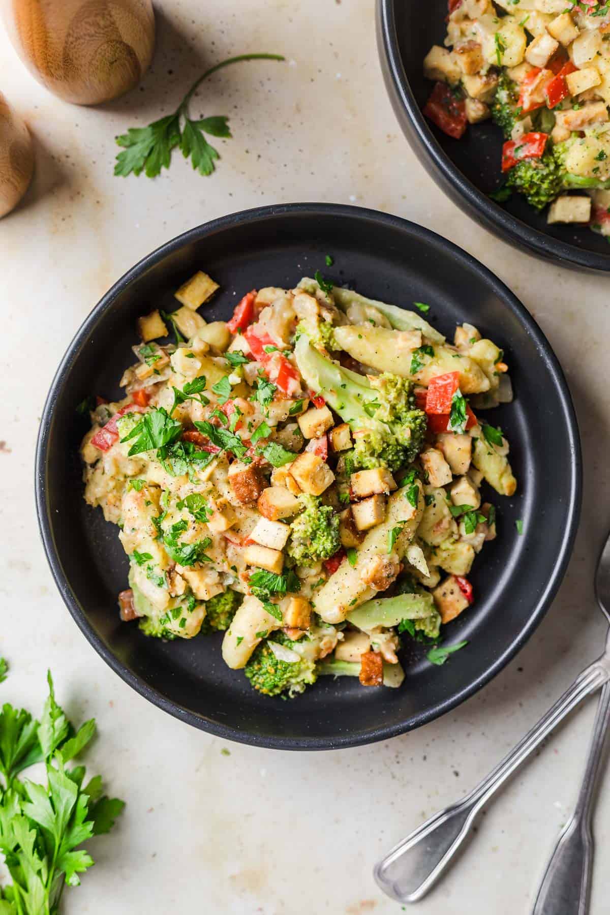 schupfnudel pfanne mit gemüse und räuchertofu