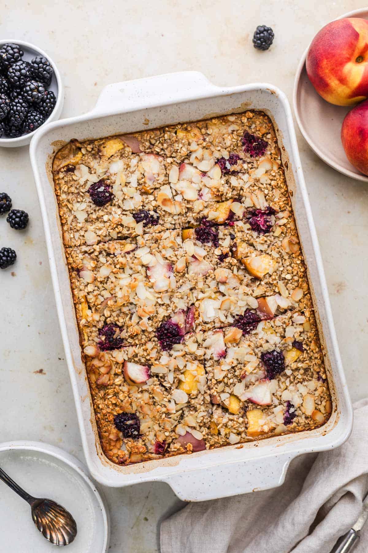 veganer frühstückskuchen gesund mit haferflocken
