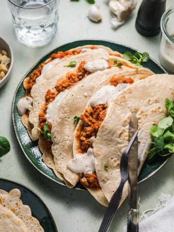 herzhafte vegane pancakes mit bolognese sosse