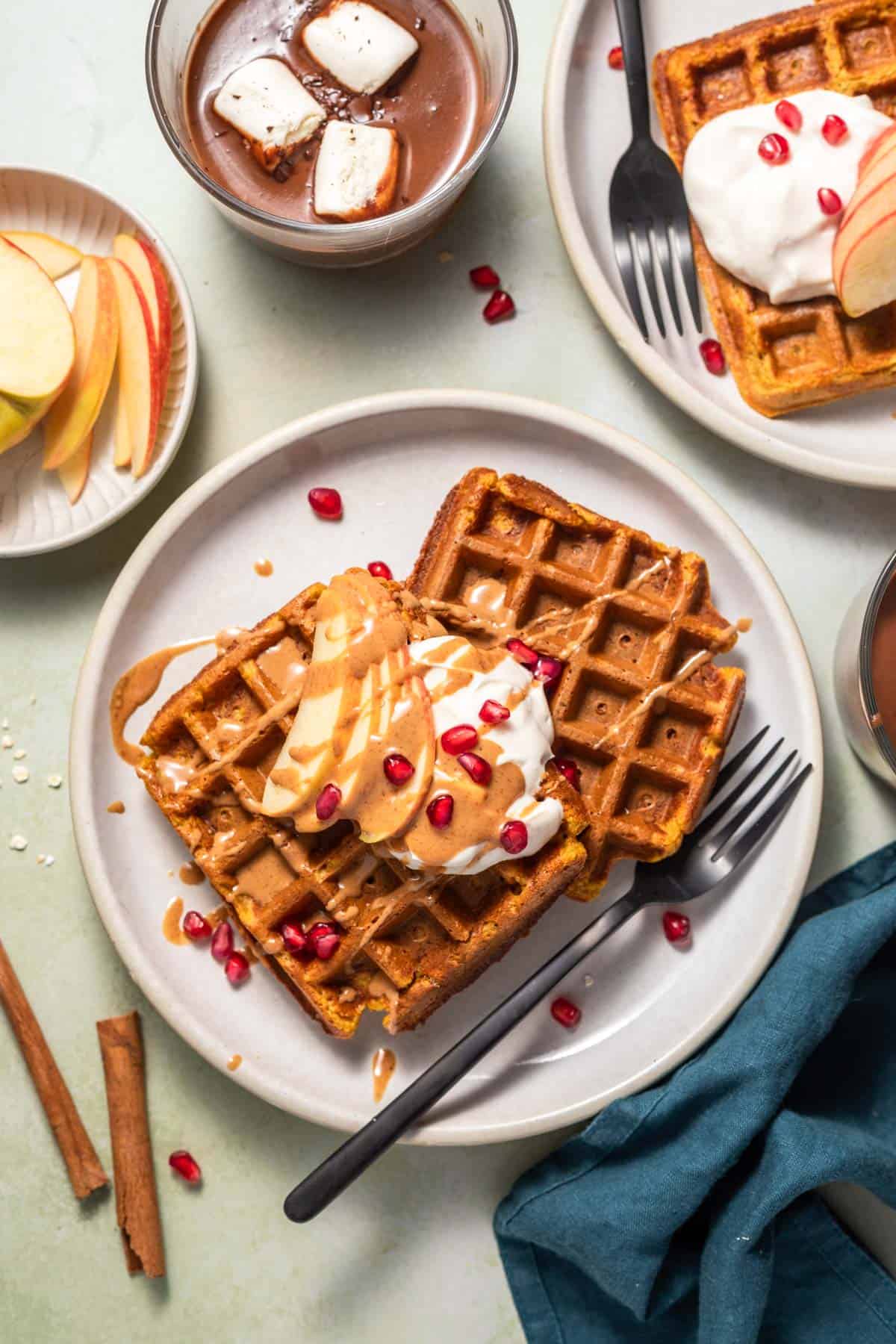 glutenfreie waffeln ohne mehl mit banane und kürbismus