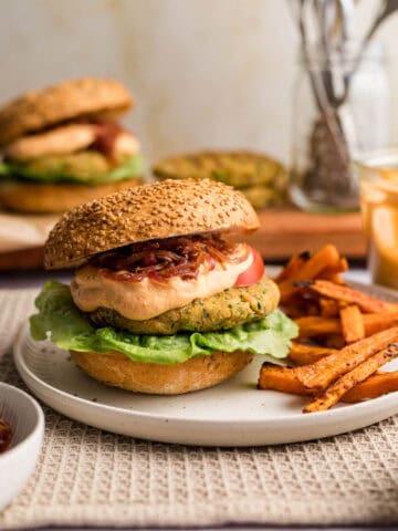 veggie burger mit kichererbsen bratlingen