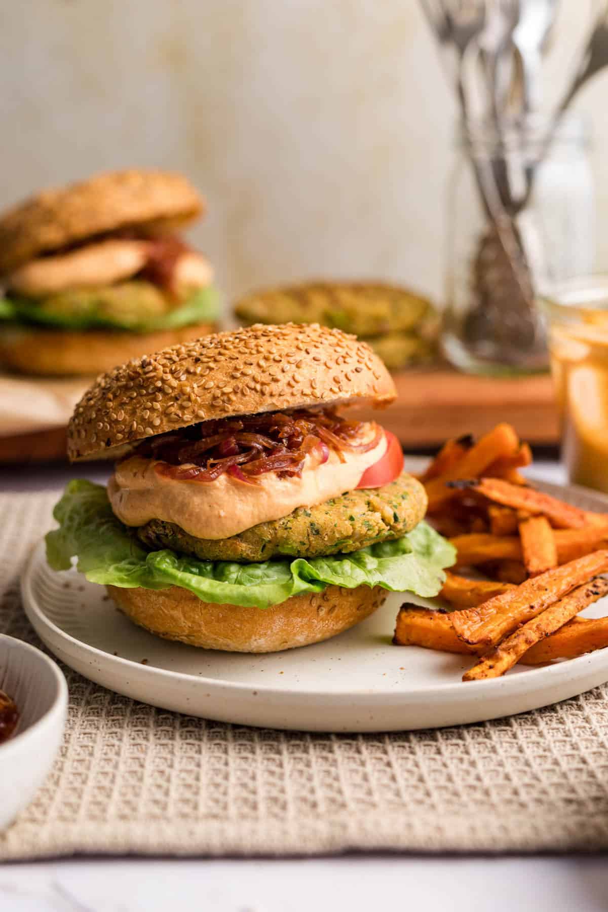 veggie burger mit kichererbsen bratlingen