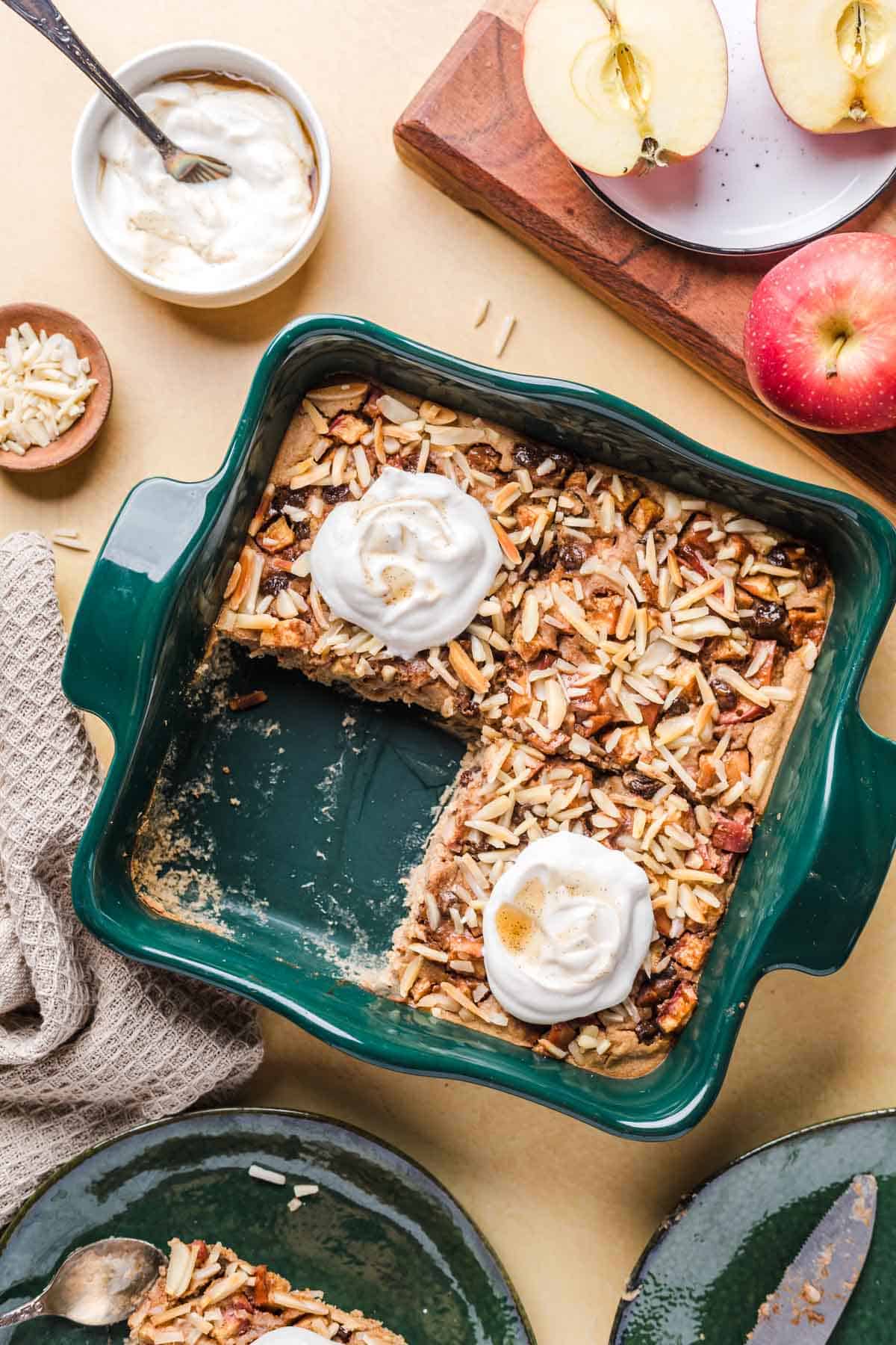 zuckerfreie apfel baked oats ohne banane mit joghurt